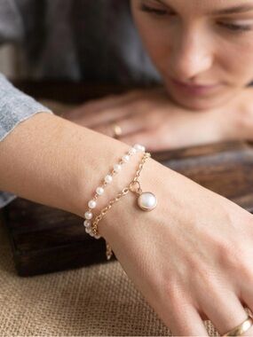 White Pearl Bracelet